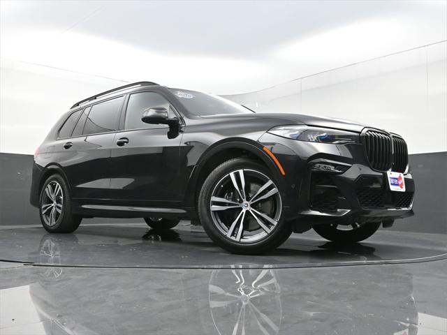 Photo of 2022 Black Sapphire Metallic BMW X7