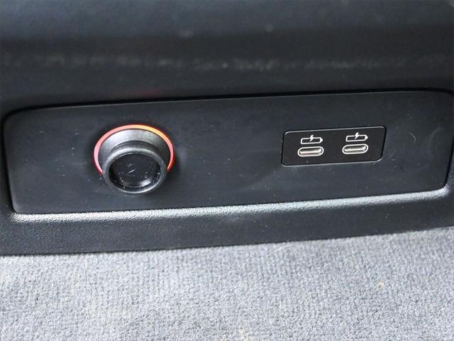 Photo of 2022 Black Sapphire Metallic BMW X7