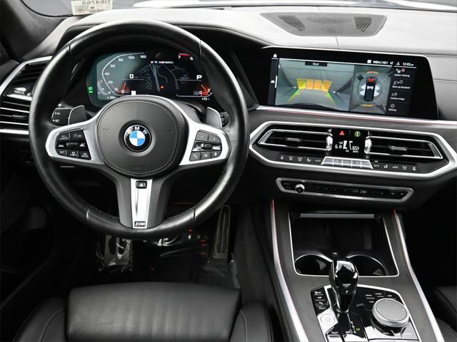 Photo of 2022 Black Sapphire Metallic BMW X7