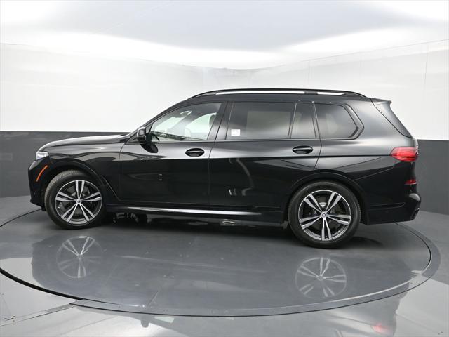 Photo of 2022 Black Sapphire Metallic BMW X7