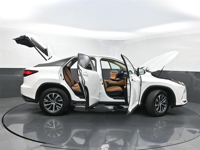Photo of 2022 Eminent White Pearl Lexus RX 350