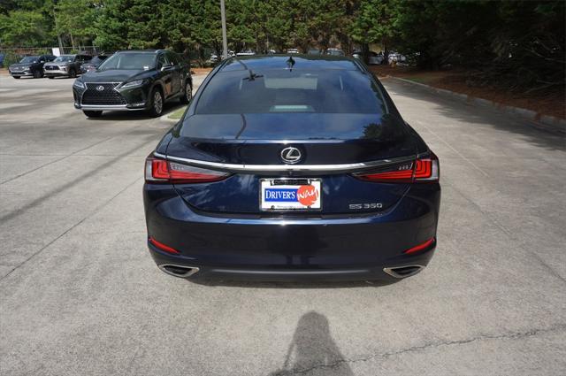 Photo of 2017 Atomic Silver Lexus IS 200t