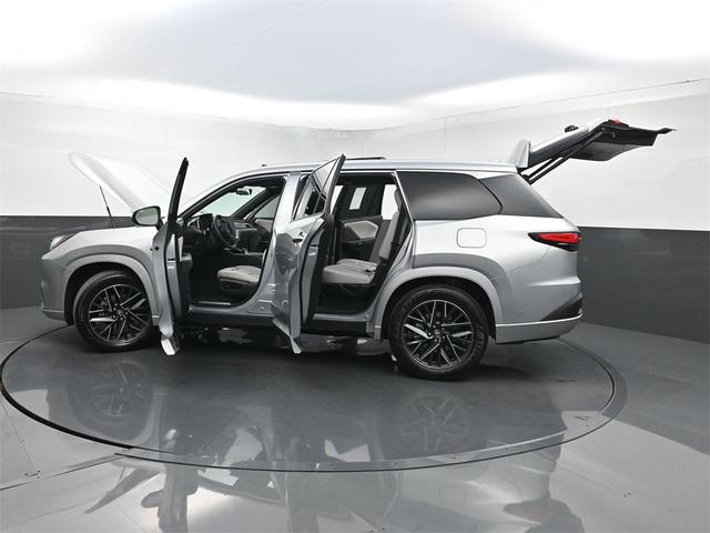 Photo of 2024 Celestial Silver Metallic Lexus TX 350