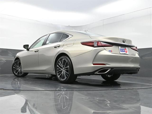 Photo of 2024 Moonbeam Beige Metallic Lexus ES 350