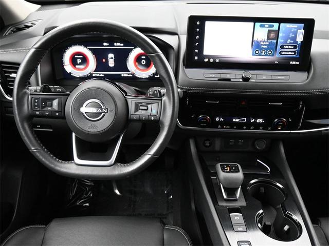 Photo of 2024 Super Black Nissan Rogue