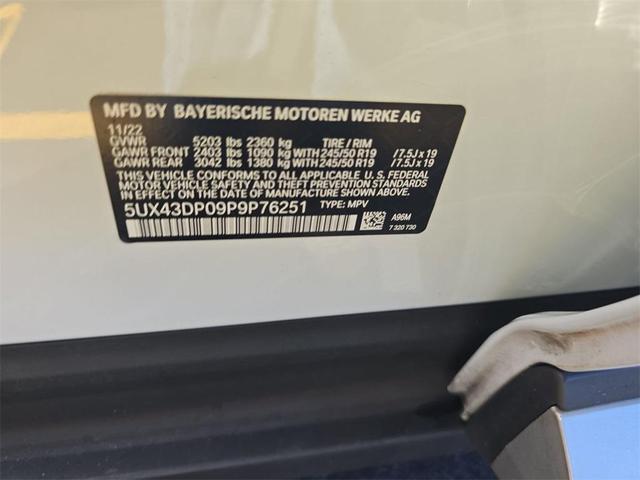 Photo of 2023 Mineral White Metallic BMW X3
