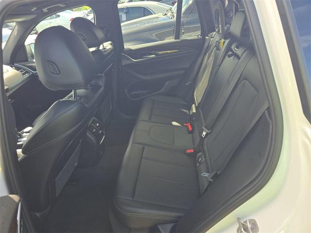 Photo of 2023 Mineral White Metallic BMW X3