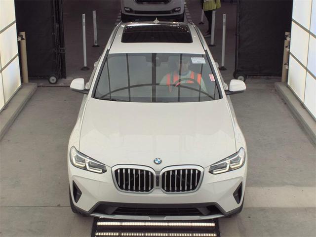 Photo of 2023 Mineral White Metallic BMW X3