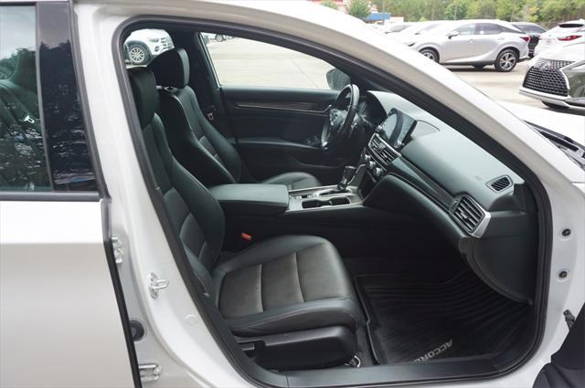 Photo of 2022 Platinum White Pearl Honda Accord
