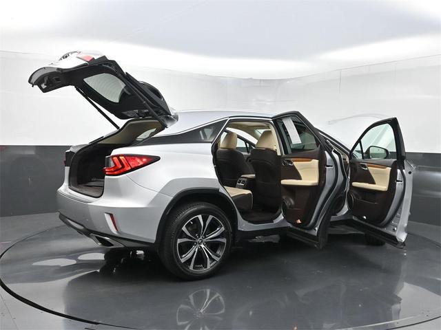 Photo of 2019 Silver Lining Metallic Lexus RX 350