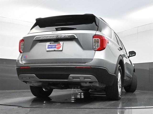 Photo of 2024 Iconic Silver Metallic Ford Explorer