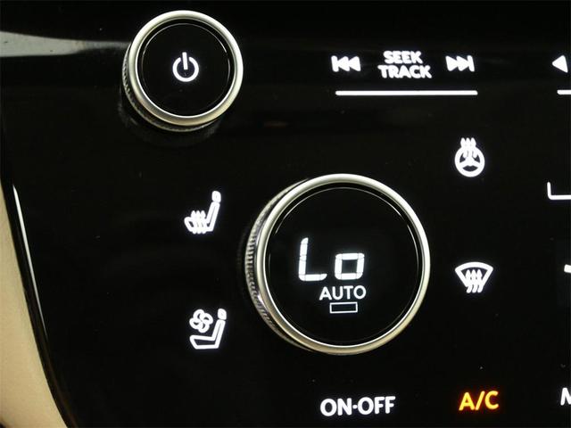 Photo of 2023 Warm Titanium INFINITI QX60