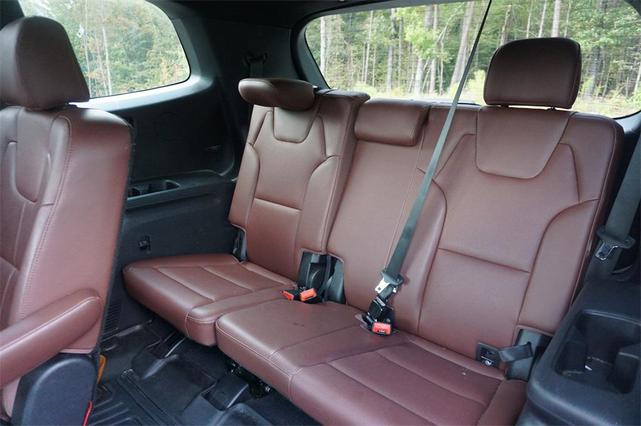 Photo of 2024 Glacial White Pearl Kia Telluride