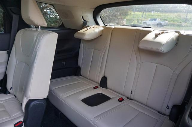 Photo of 2023 Warm Titanium INFINITI QX60