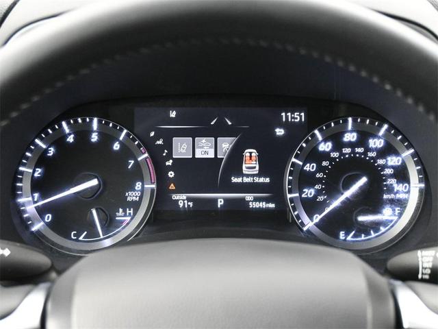 Photo of 2021 Midnight Black Metallic Toyota Highlander