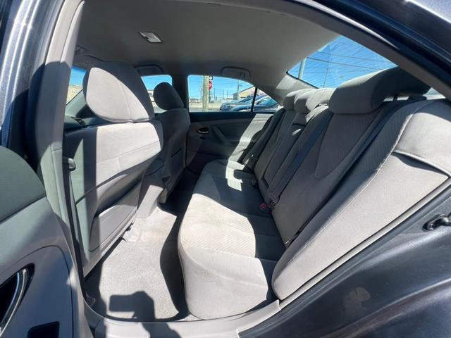 Photo of 2007 Magnetic Gray Metallic Toyota Camry