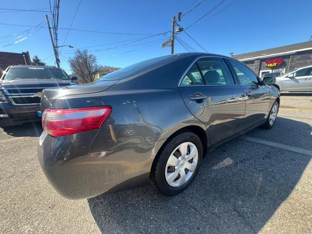 Photo of 2007 Magnetic Gray Metallic Toyota Camry