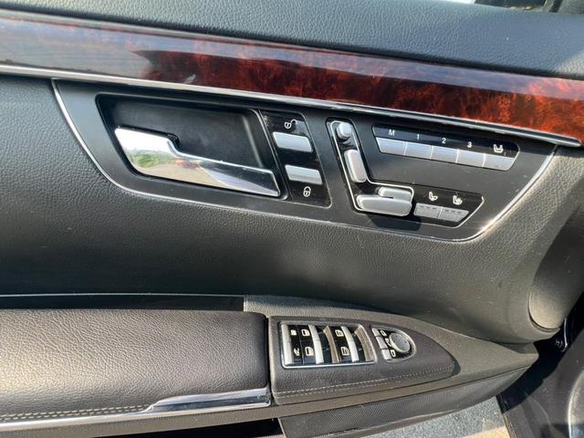 Photo of 2013 Black Mercedes-Benz S-Class