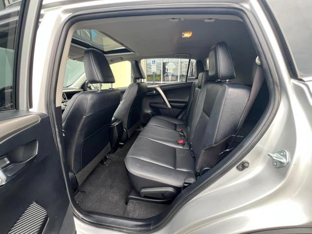 Photo of 2015 Classic Silver Metallic Toyota RAV4