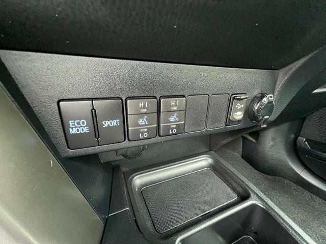 Photo of 2015 Classic Silver Metallic Toyota RAV4