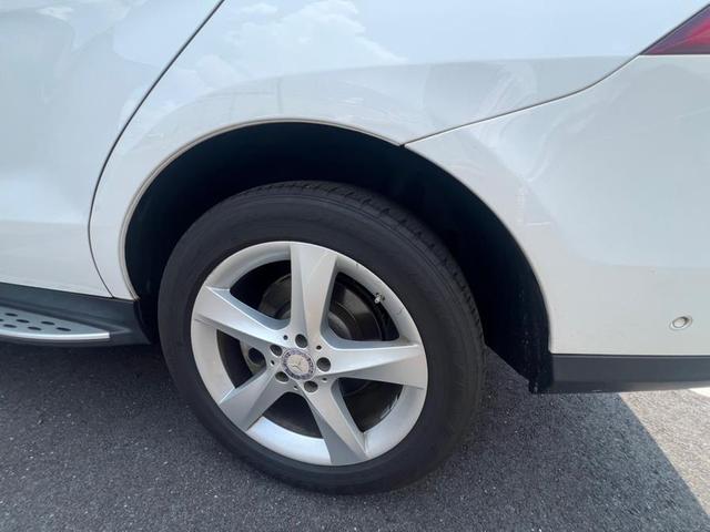 Photo of 2016 Polar White Mercedes-Benz GLE-Class