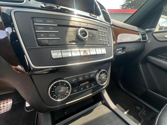 Photo of 2016 Polar White Mercedes-Benz GLE-Class