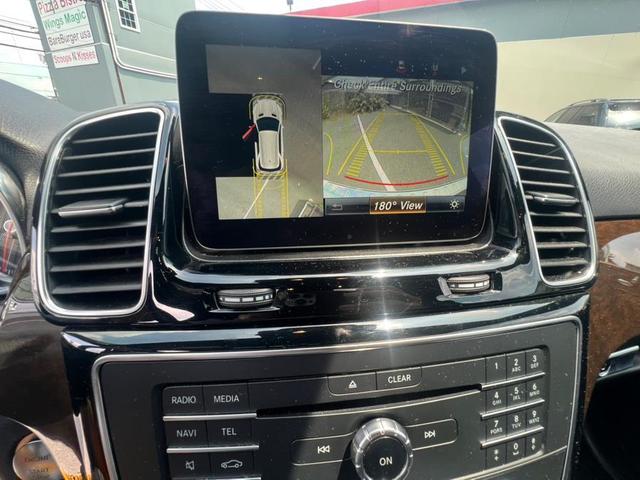 Photo of 2016 Polar White Mercedes-Benz GLE-Class