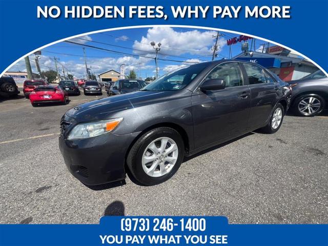 Photo of 2011 Classic Silver Metallic Toyota Camry