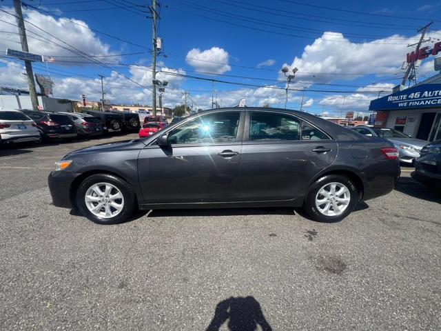 Photo of 2011 Classic Silver Metallic Toyota Camry
