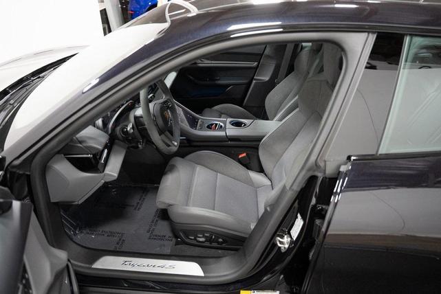 Photo of 2024 Jet Black Metallic Porsche Taycan