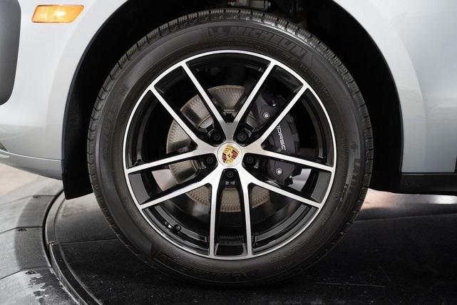 Photo of 2024 Dolomite Porsche Macan