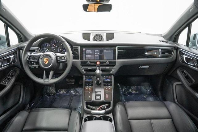 Photo of 2024 Dolomite Porsche Macan