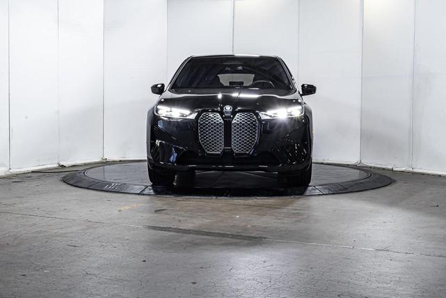 Photo of 2025 Black Sapphire Metallic BMW iX