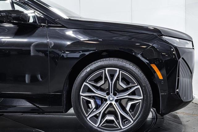 Photo of 2025 Black Sapphire Metallic BMW iX