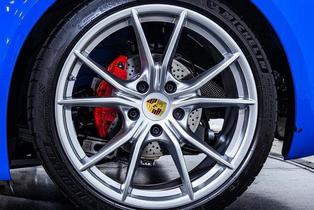 Photo of 2025 Shark Blue Porsche 718 Cayman