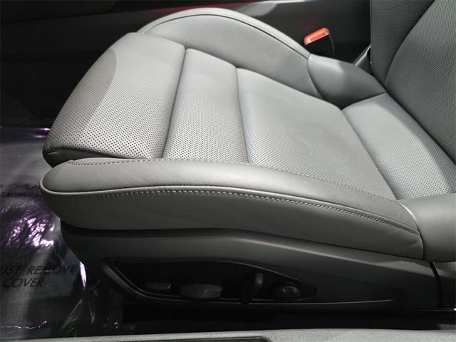 Photo of 2024 Ice Grey Metallic Porsche 911