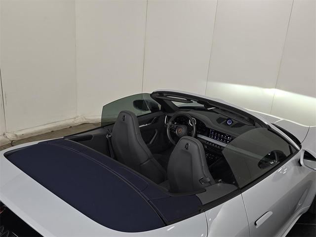 Photo of 2024 Ice Grey Metallic Porsche 911