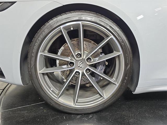 Photo of 2024 Ice Grey Metallic Porsche 911