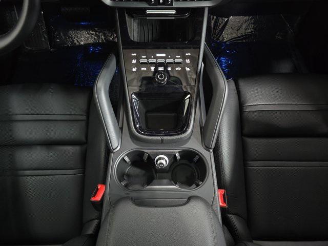 Photo of 2024 Dolomite Silver Metallic Porsche Cayenne