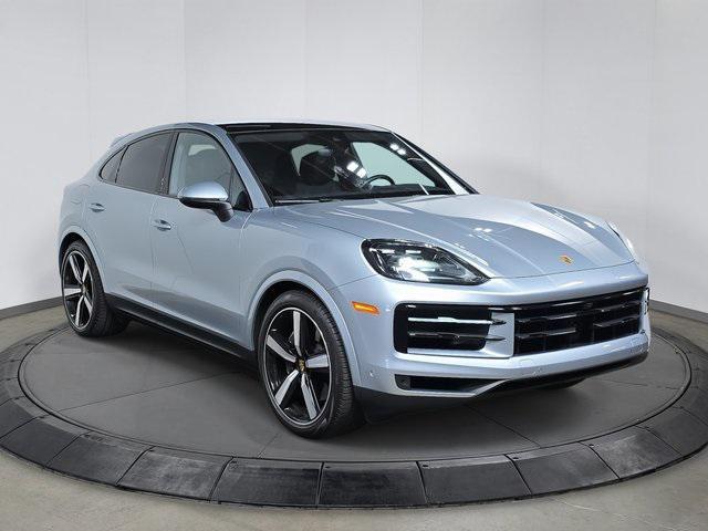 Photo of 2024 Dolomite Silver Metallic Porsche Cayenne