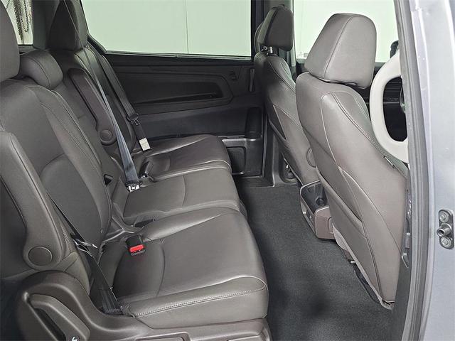 Photo of 2019 Lunar Silver Metallic Honda Odyssey