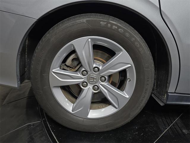 Photo of 2019 Lunar Silver Metallic Honda Odyssey