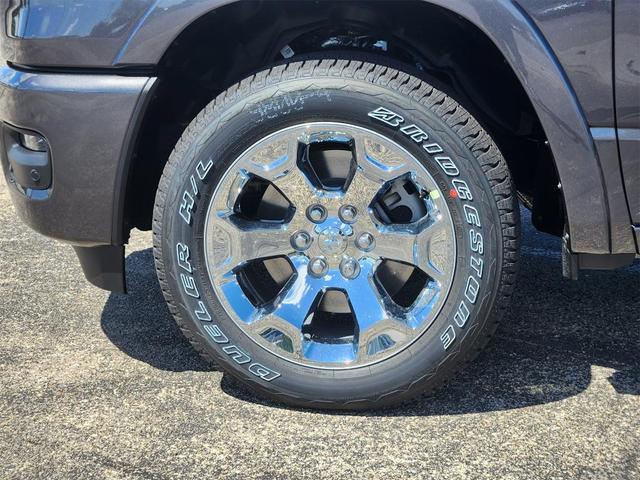 Photo of 2025 Granite Crystal Clearcoat Metallic RAM 1500