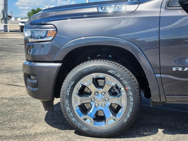 Photo of 2025 Granite Crystal Clearcoat Metallic RAM 1500