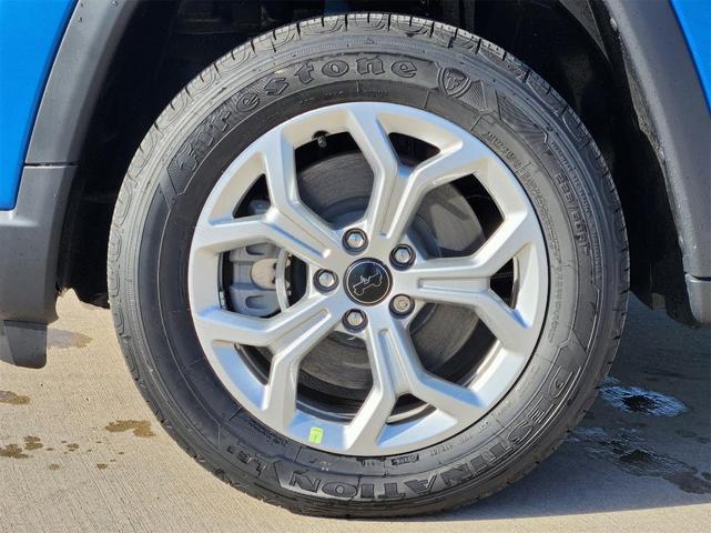 Photo of 2025 Hydro Blue Pearlcoat Jeep Compass