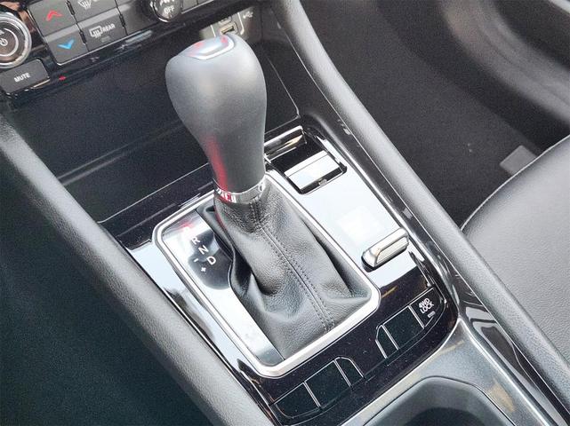 Photo of 2025 Hydro Blue Pearlcoat Jeep Compass