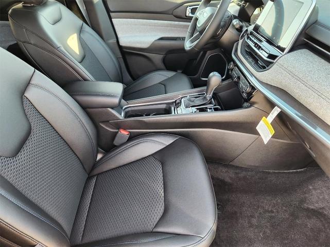Photo of 2025 Hydro Blue Pearlcoat Jeep Compass