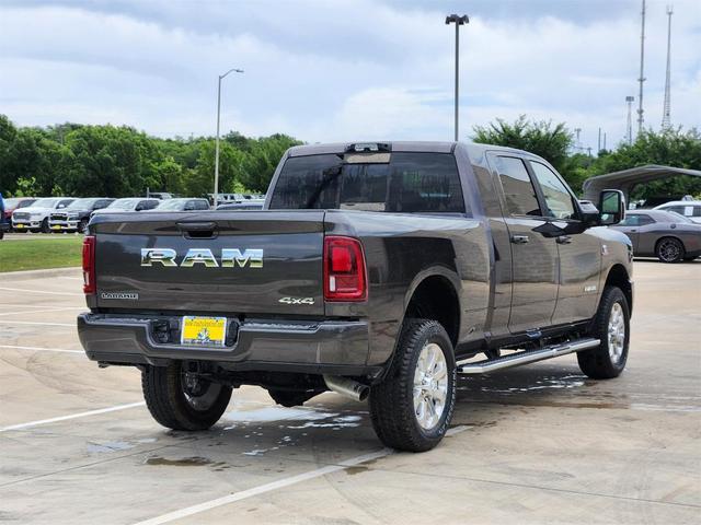 Photo of 2025 Granite Crystal Clearcoat Metallic RAM 2500