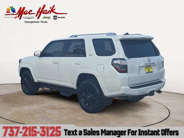 Photo of 2018 White Toyota 4Runner