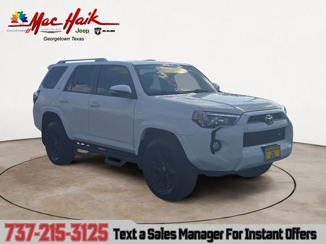 Photo of 2018 White Toyota 4Runner